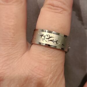 Stainless steel tribal silver ring